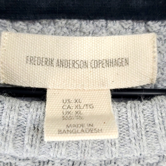 Frederik Anderson Copenhagen | Gray and Black Textured Knit Pullover Sweater - Picture 2 of 9